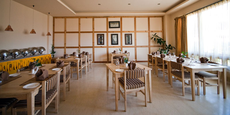 bhutan-suites-dining-area-6