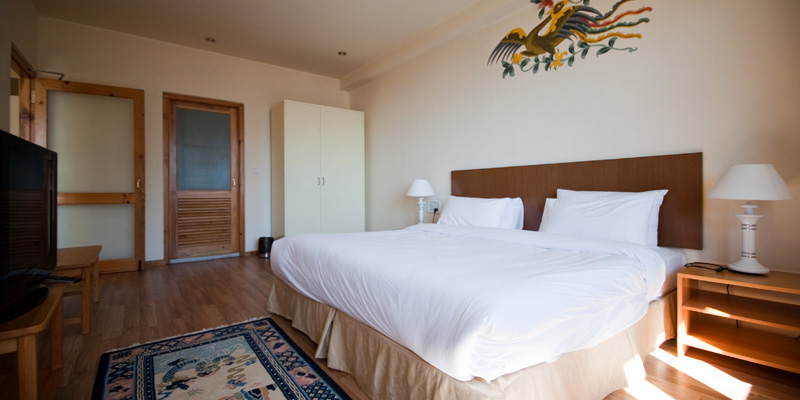 bhutan-suites-suite-bedroom-5
