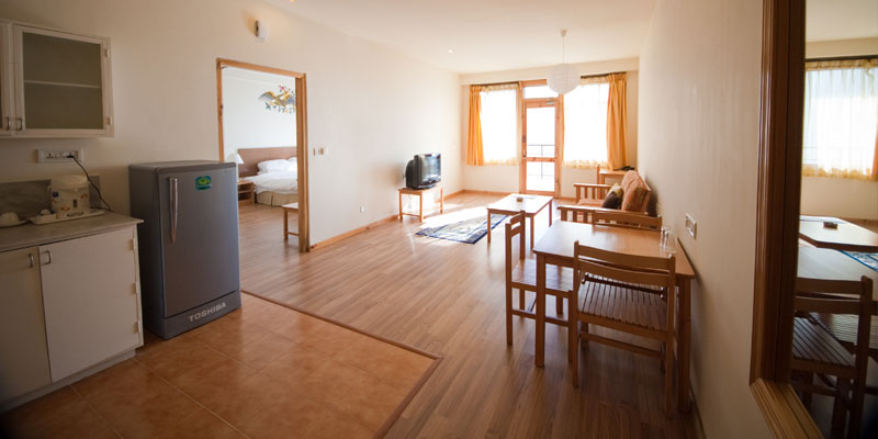 bhutan-suites-suite-living-room-1