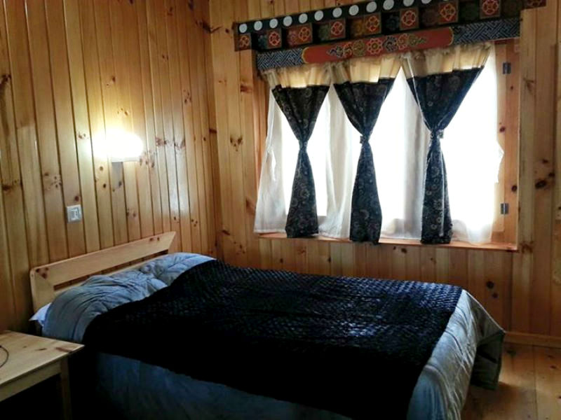 drukasia_042015_valley-resort-suite-room-neve1