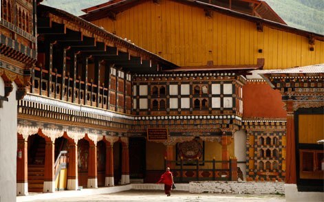 paro-dzong-left